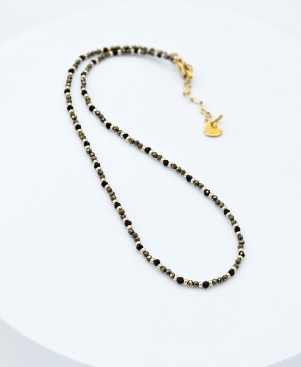 Pirito kolekcija: harmoningas ir kuklus kaklo vėrinys #118.