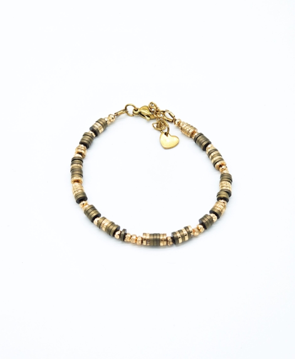 Žaisminga rankų darbo apyrankė iš auksinės ir chaki spalvų hematito. Puiki dovana.